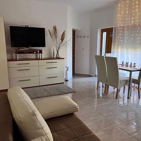 Villa Relax Apartman Gárdony Buitenkant foto