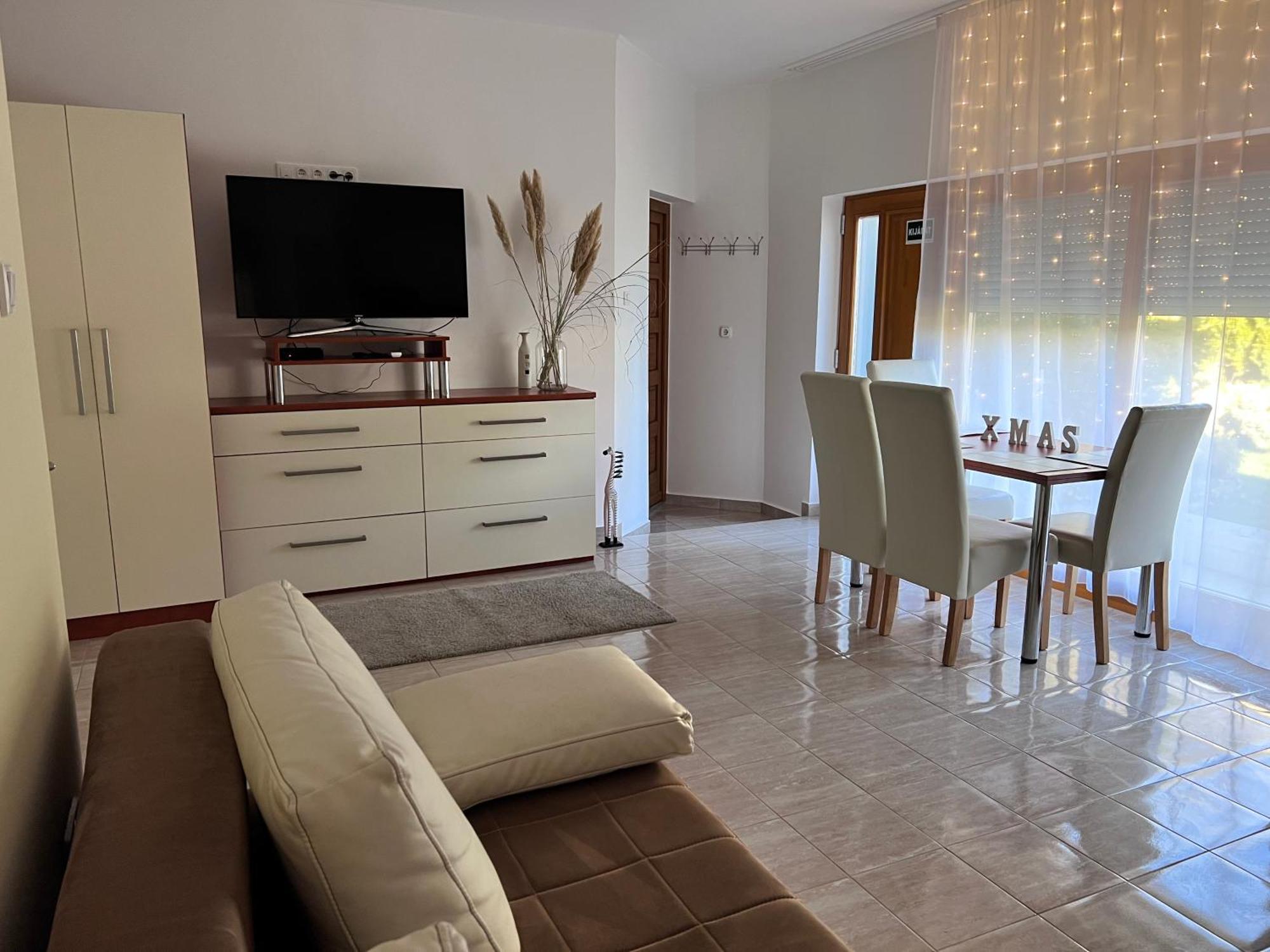 Villa Relax Apartman Gárdony Buitenkant foto